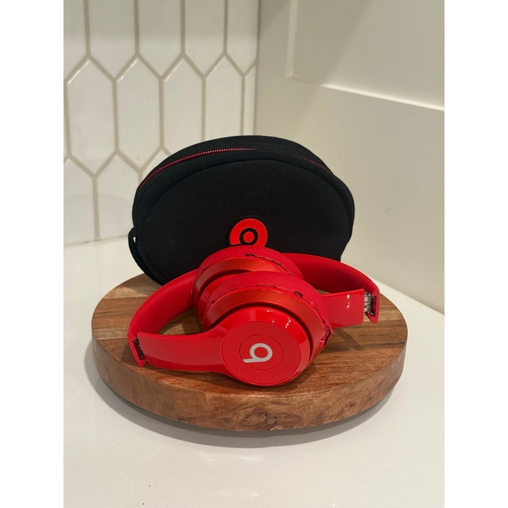 Beats by Dr. Dre Beats Solo 2 Wireless